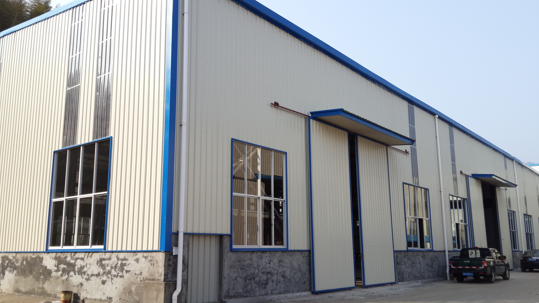 輕鋼廠(chǎng)房設(shè)計(jì)